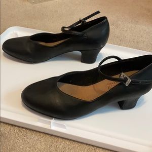 Jazz and tap shoes bundle